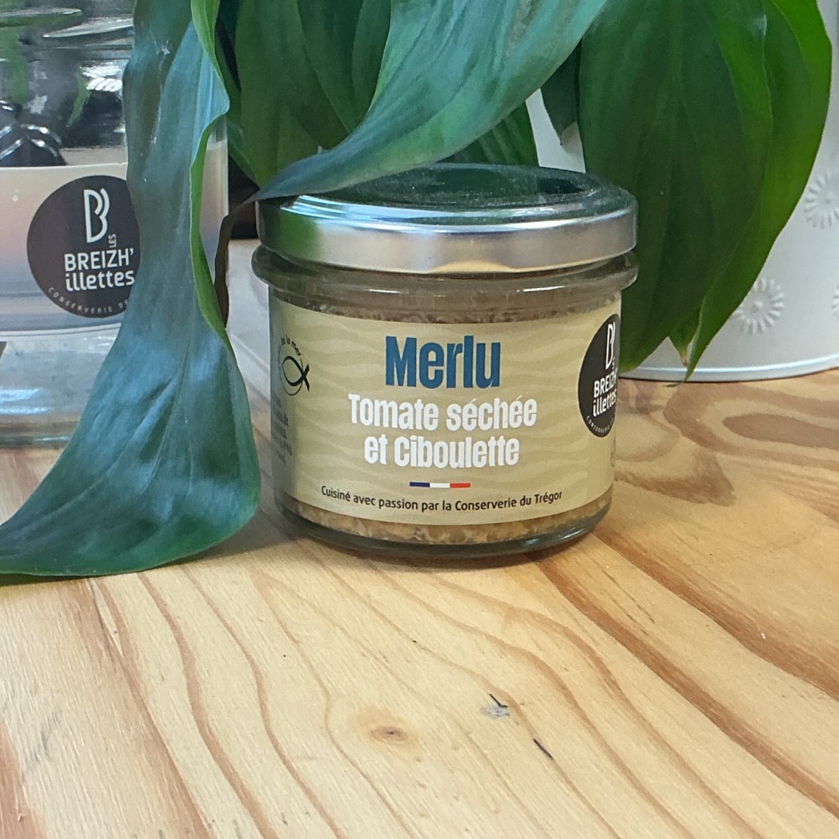 Merlu, tomate séchée et ciboulette — produit artisanal du terroir français, Origine France