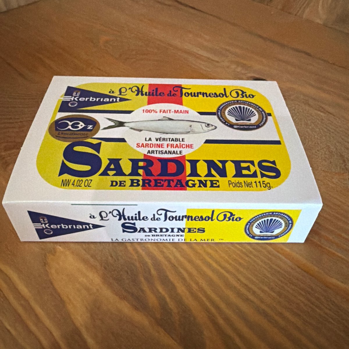 Sardines de Bretagne à l'huile de tournesol bio — produit artisanal du terroir français, Origine France